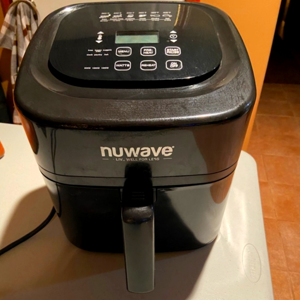 Unwavering air fryer